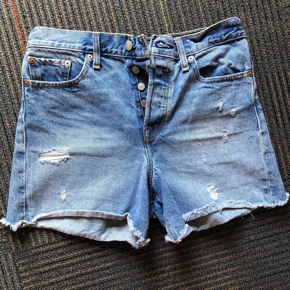 Levi’s high waisted wedgie shorts